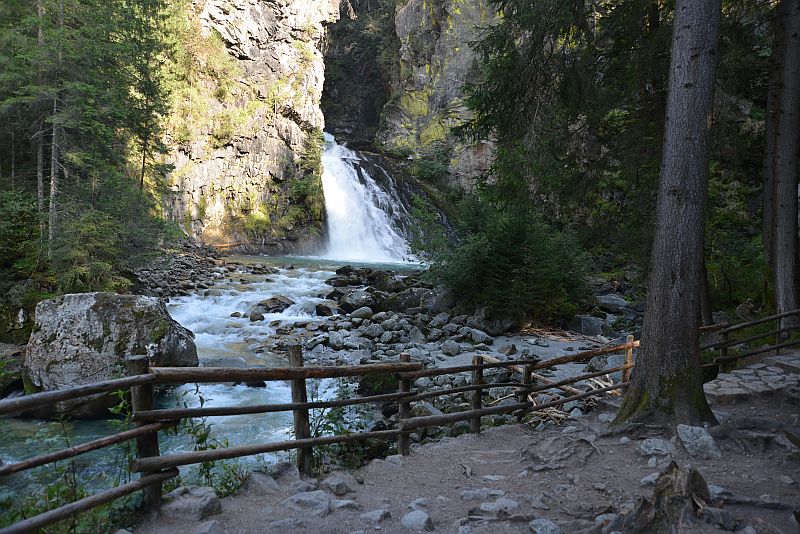 amelie_rennt-reinbachwasserfall-10721