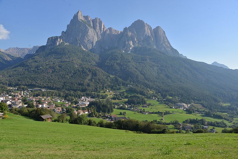 amelie_rennt-seis_am_schlern-02254
