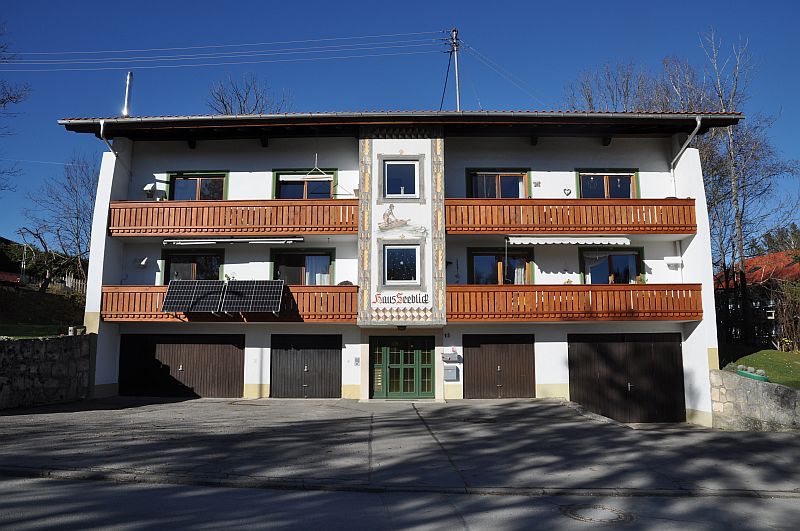 marie-fngt-feuer-bad_bayersoien-haus_seeblick-13-02440
